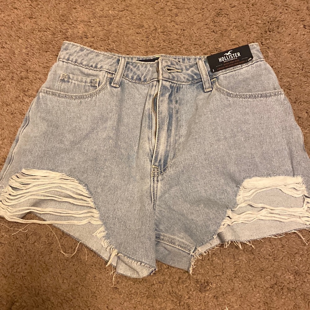NWT Hollister Mom Shorts size 3